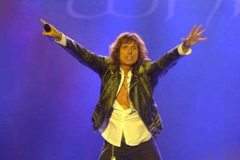 Lyssna, lär, läs på – en öl med David Coverdale