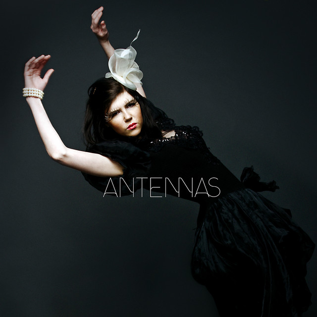 Antennas – Feeling Feline Tonight