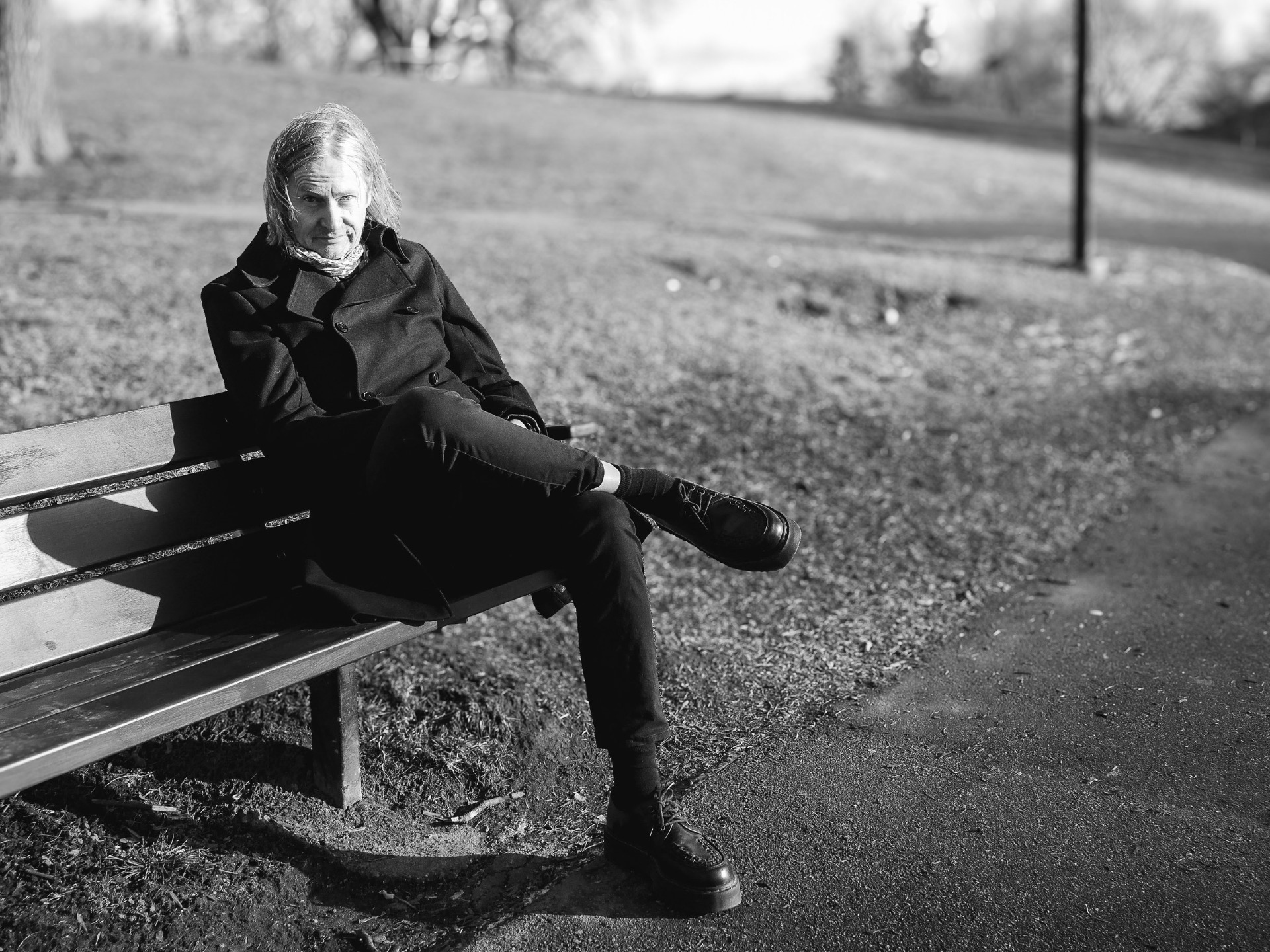 EXKLUSIVPREMIÄR! Dark Sven - Boka Möten, Ruben