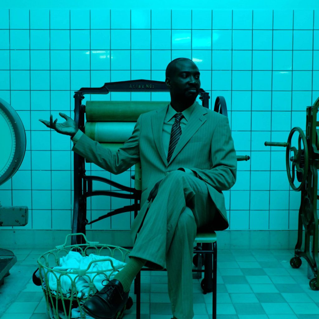 Joshua Idehen – Mum Does the Washing