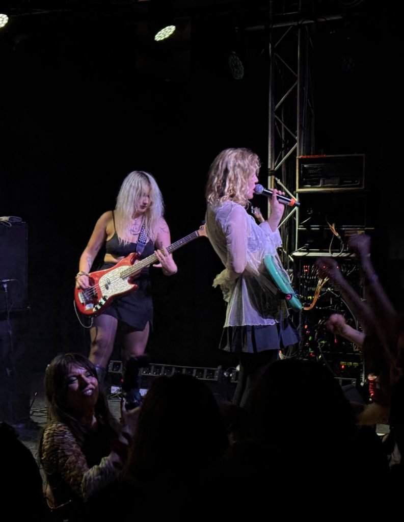 Lambrini Girls i Stockholm mars 2025