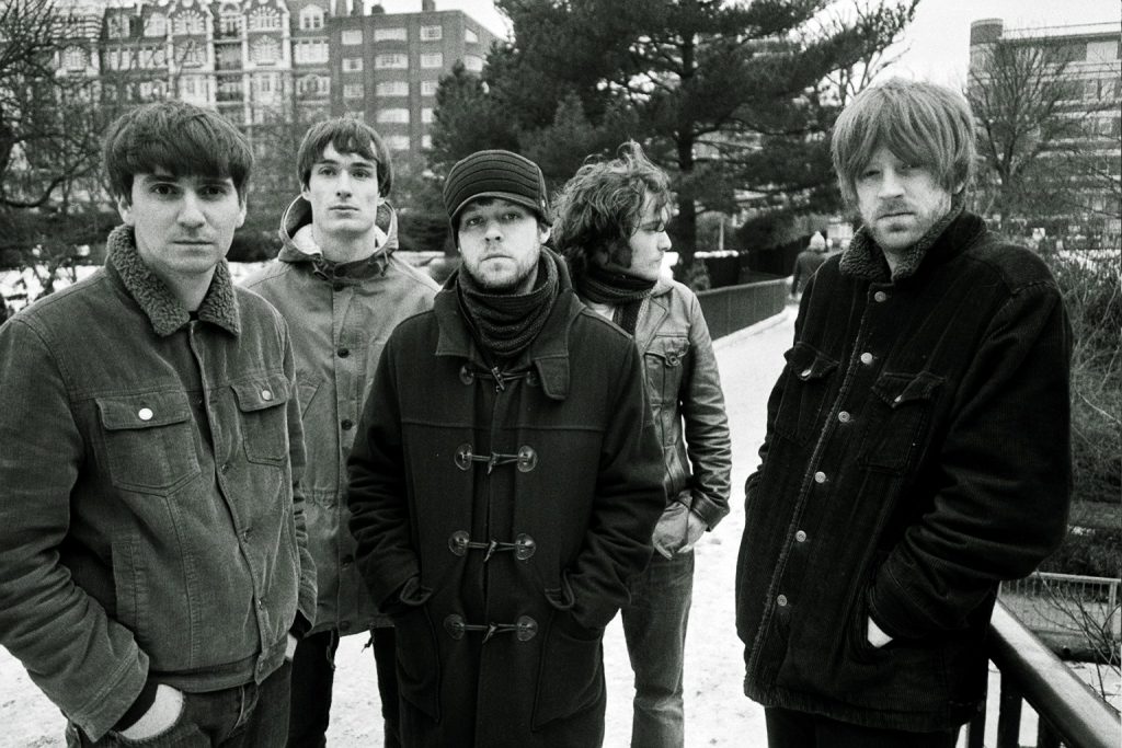 The Coral: Träskmonster i en hjärntvättad värld