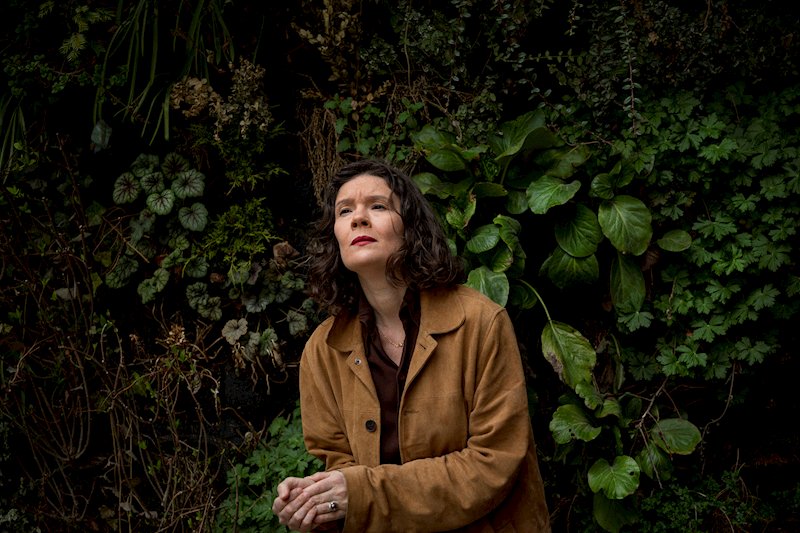 PREMIÄR: Birgit Bidder – Vårvinter och jag söker mitt blod