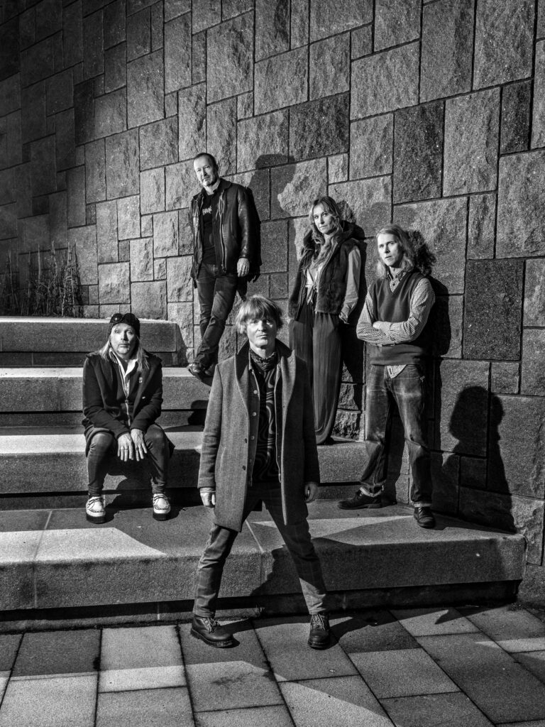 PREMIÄR: The MagNuts – Nineteensixtynine